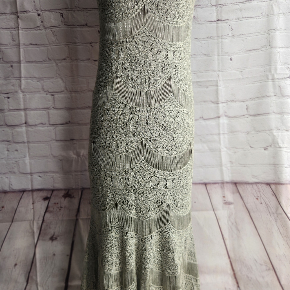 Elegant Lace Maxi Dress in Gray